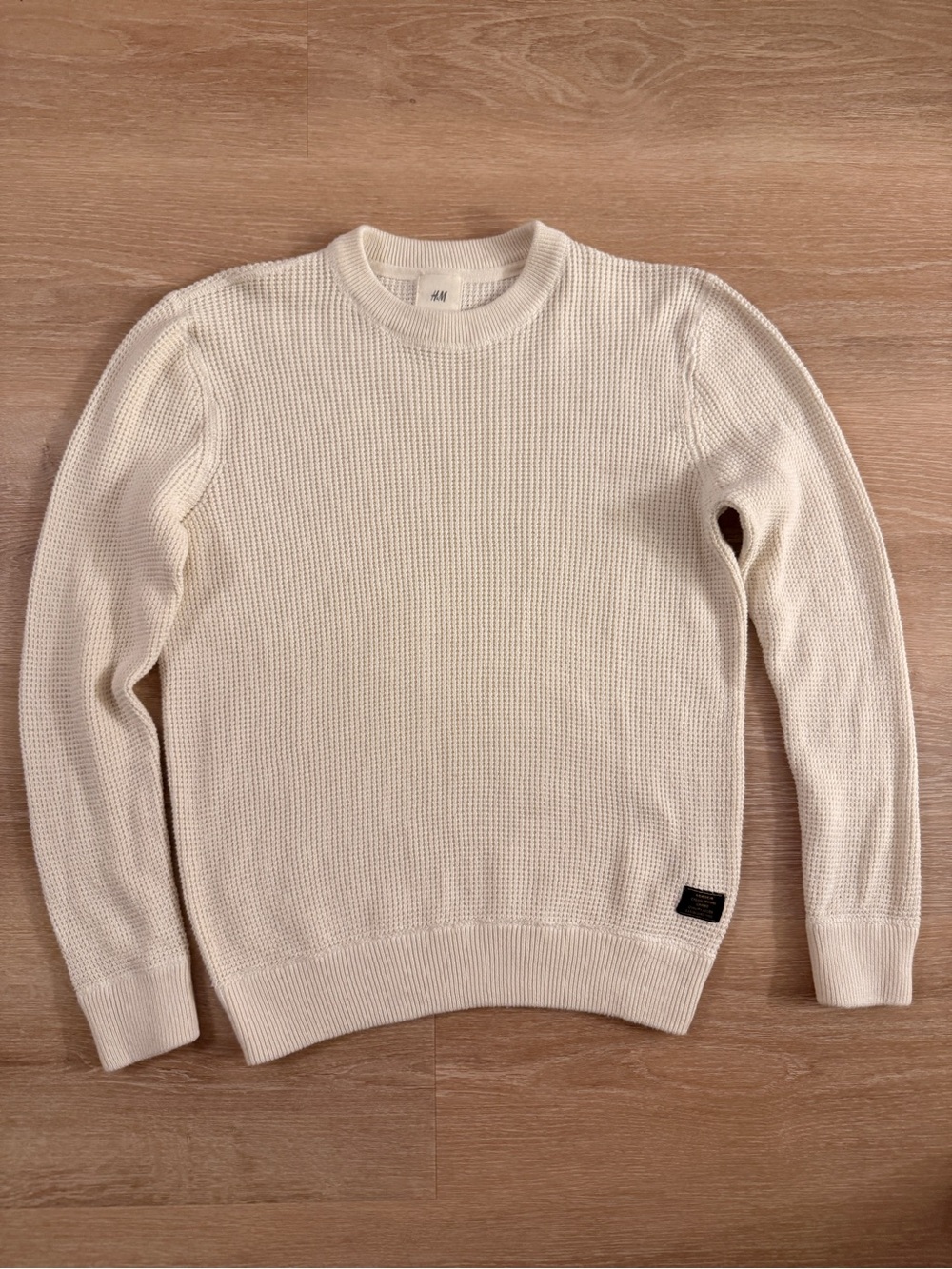 H&M White Sweater Size Medium